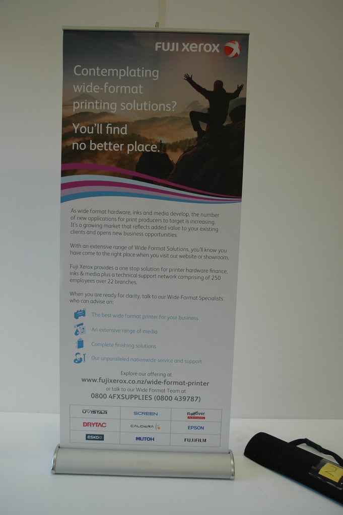 850 premiere bannerstand - B
