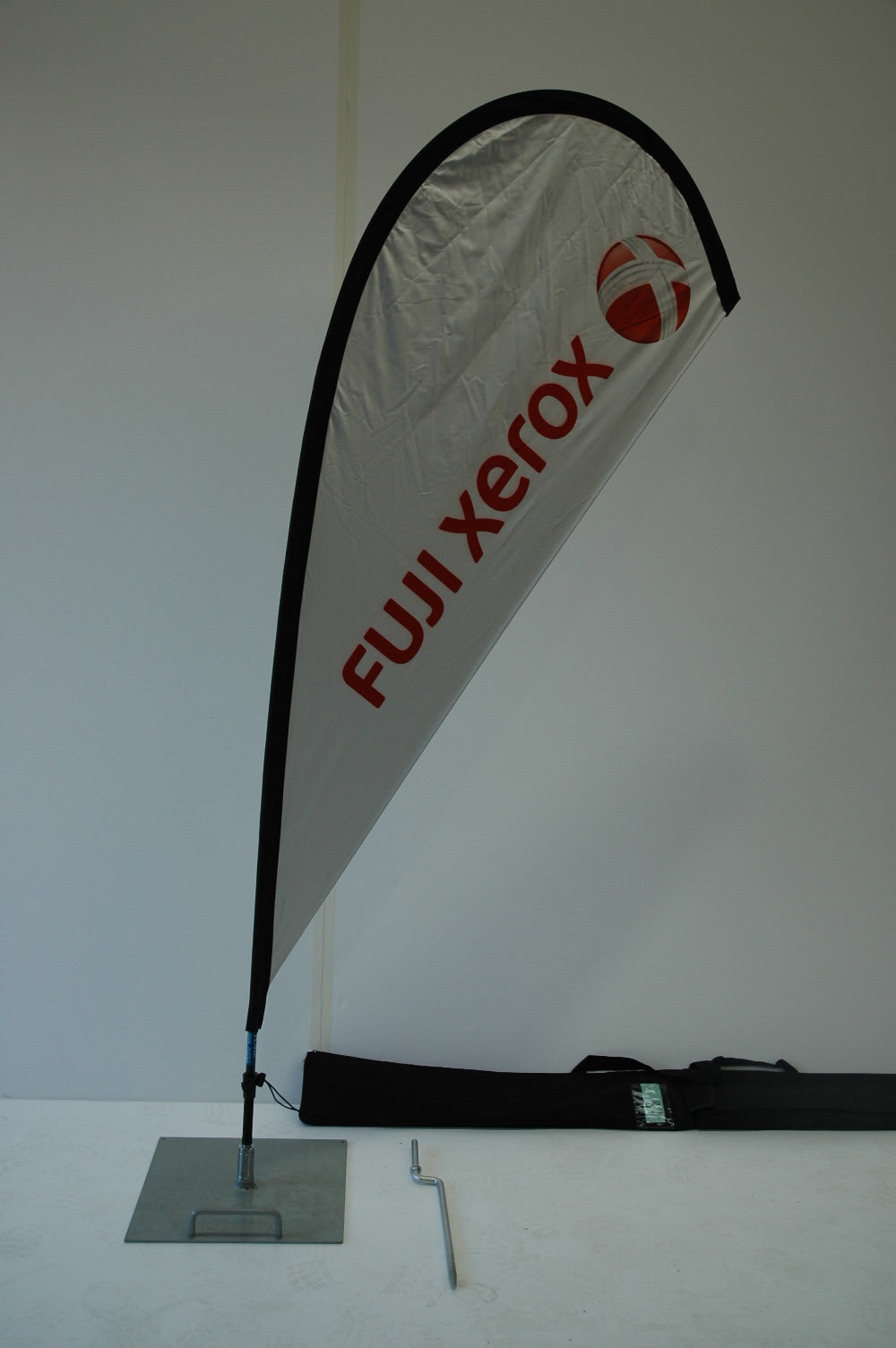 Small flag with hardware & ground spike.